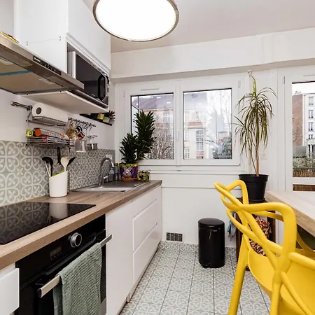 Beautiful Nest 2 Steps From Belleville * Париж